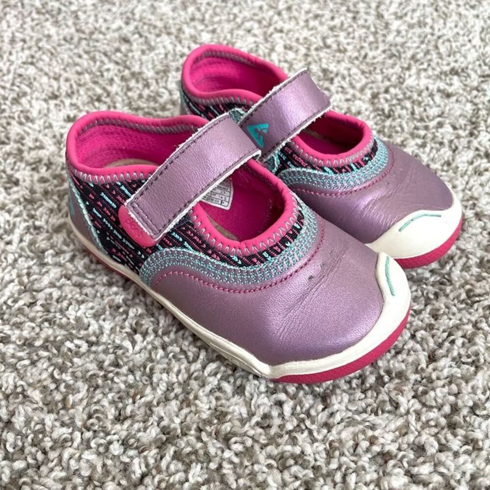 Size 7 / Toddler Girl PLAE Emme Sneakers